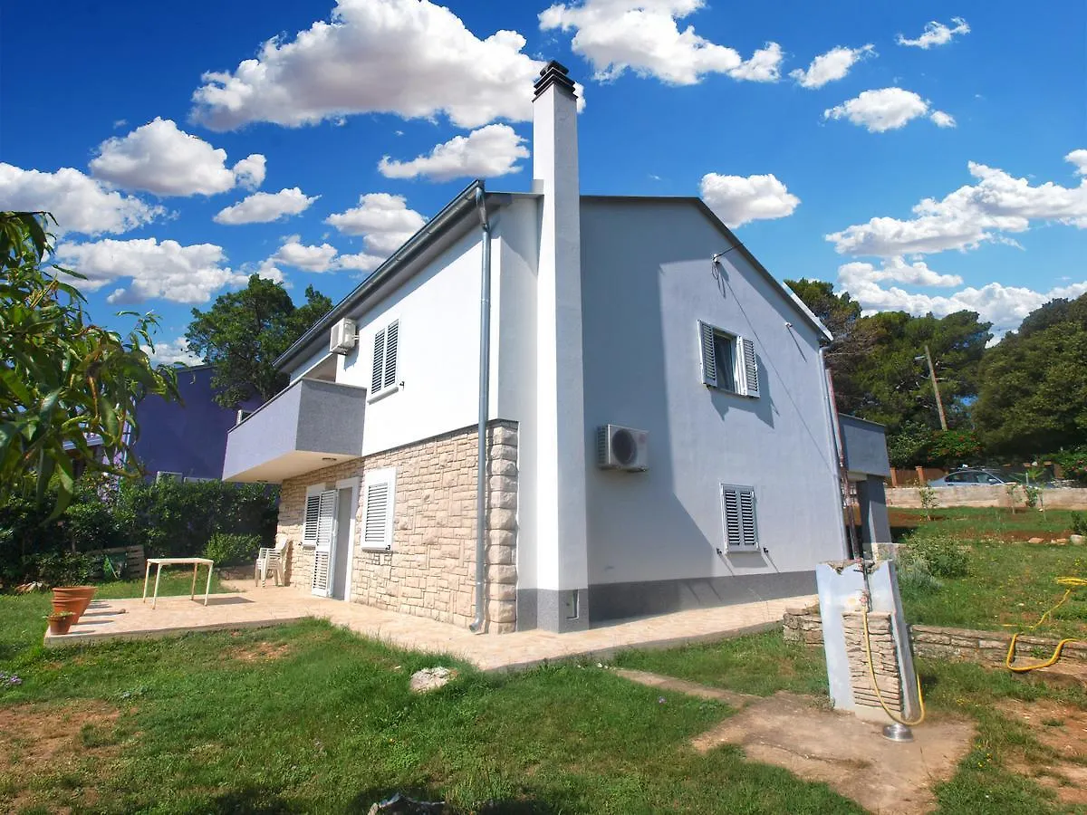 Apartment 1215 Premantura