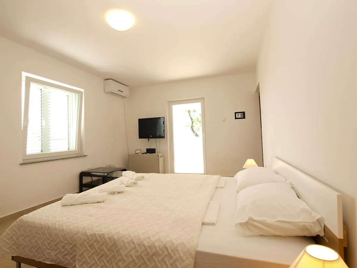 Apartment 1215 Premantura